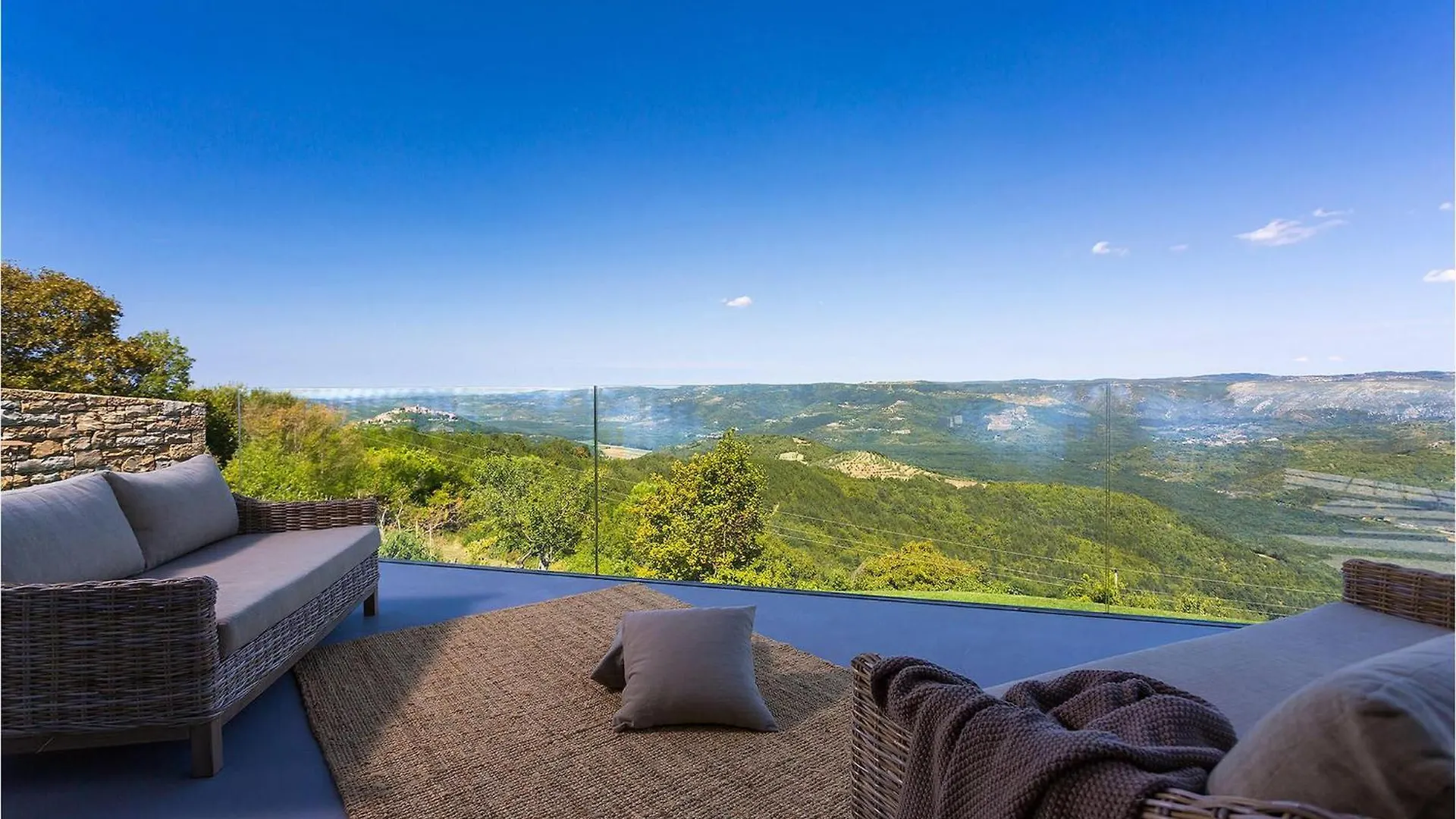 Villa Vista Zamask Holiday home
